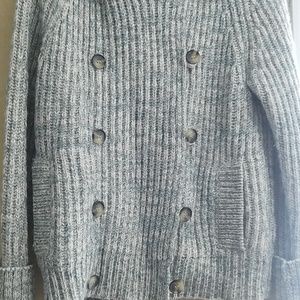 Beautiful soft American Eagle heavy duty sweater